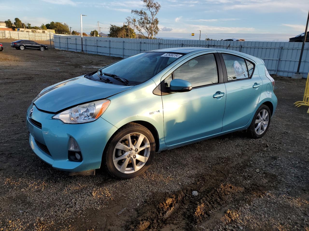 TOYOTA PRIUS C 2014