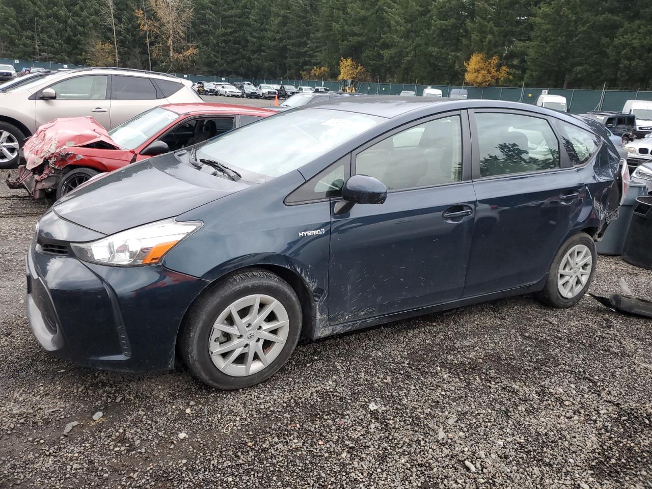 TOYOTA PRIUS V 2017