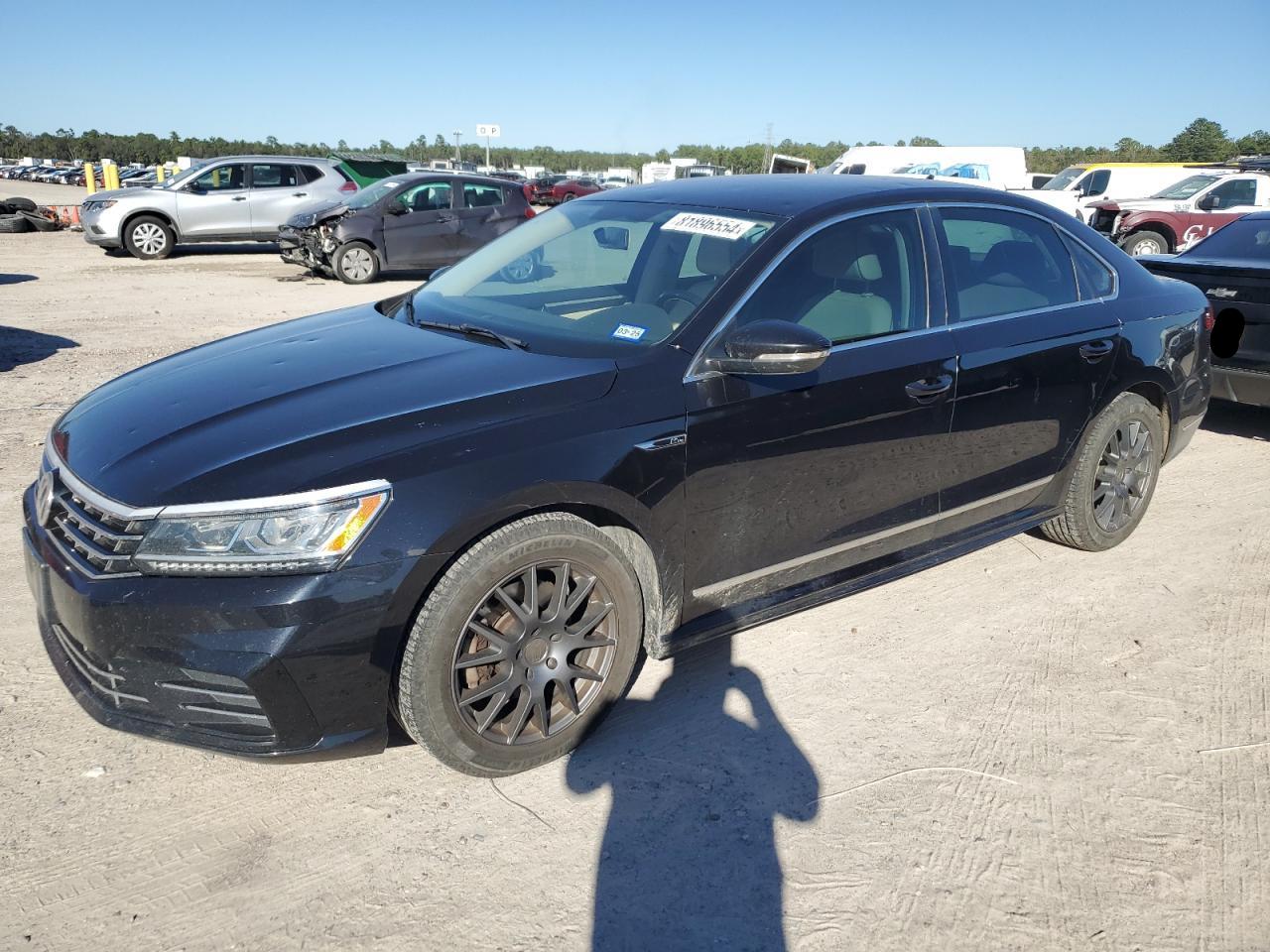 VOLKSWAGEN PASSAT R-L 2017