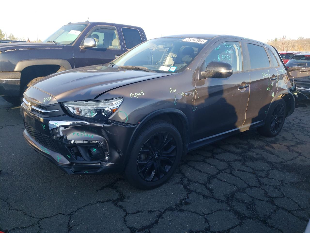 MITSUBISHI OUTLANDER 2019