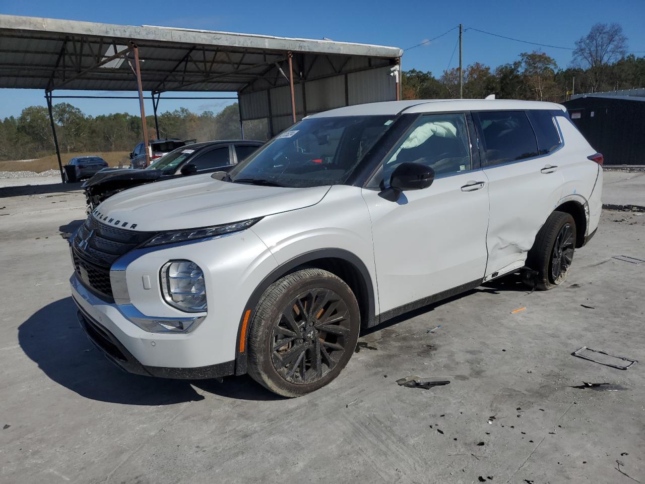 MITSUBISHI OUTLANDER 2023