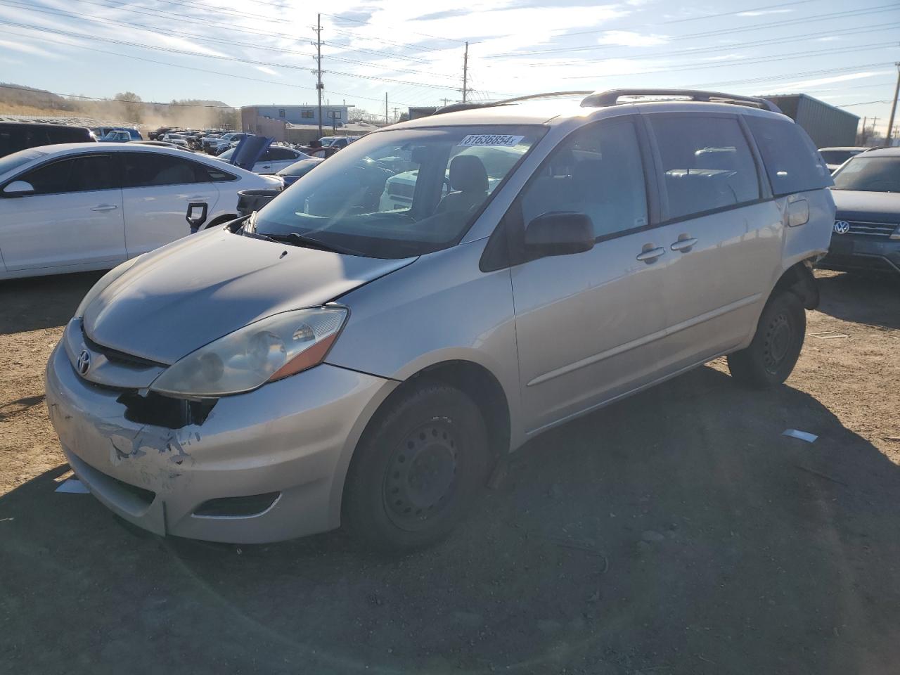 TOYOTA SIENNA CE 2009