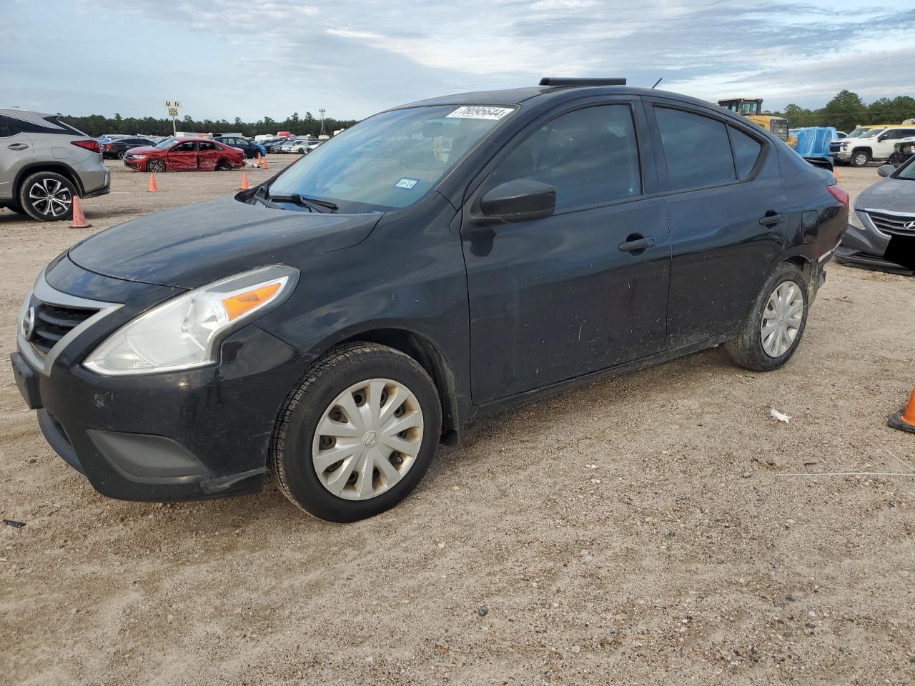 NISSAN VERSA 2016