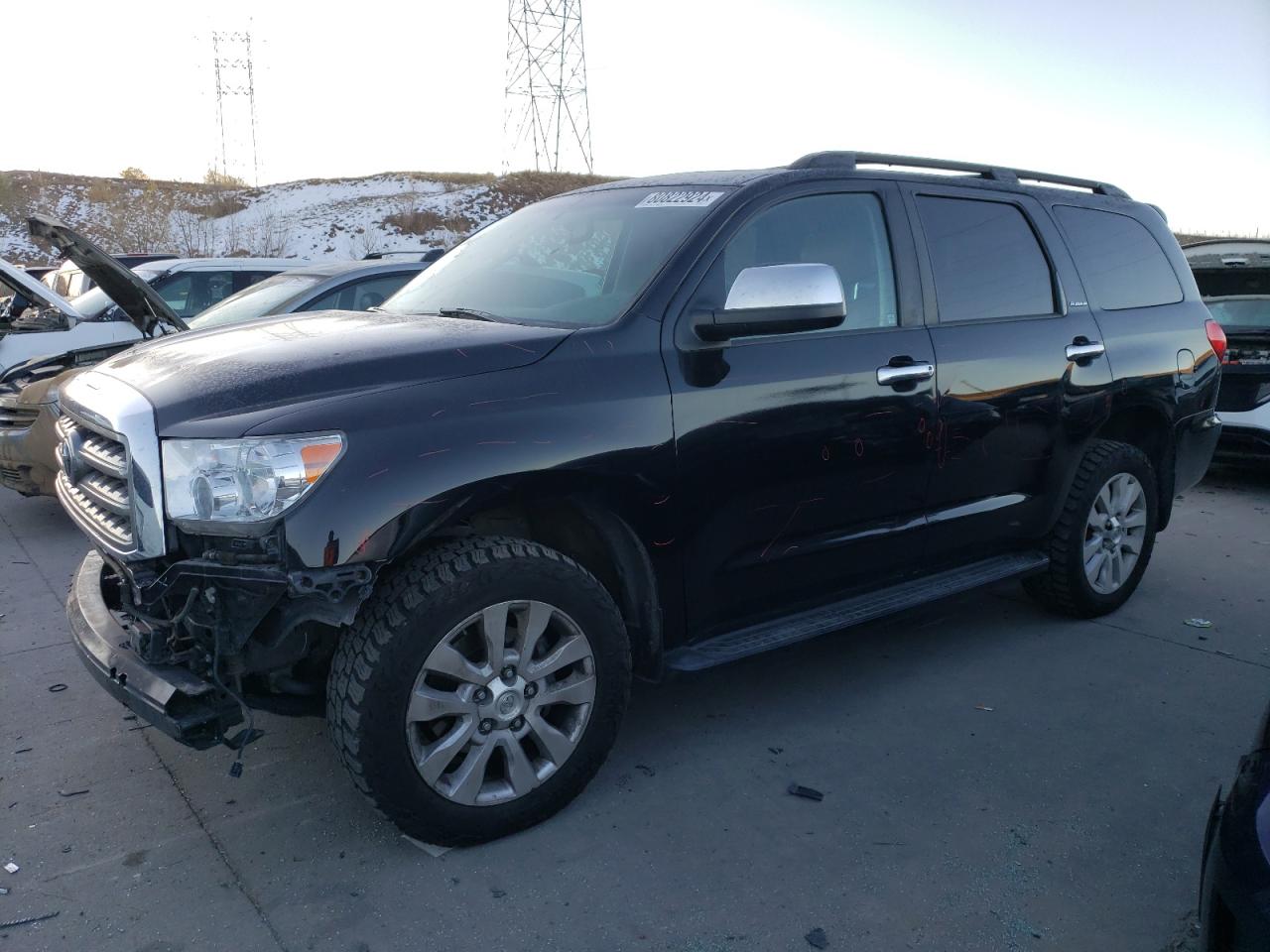 TOYOTA SEQUOIA PL 2011