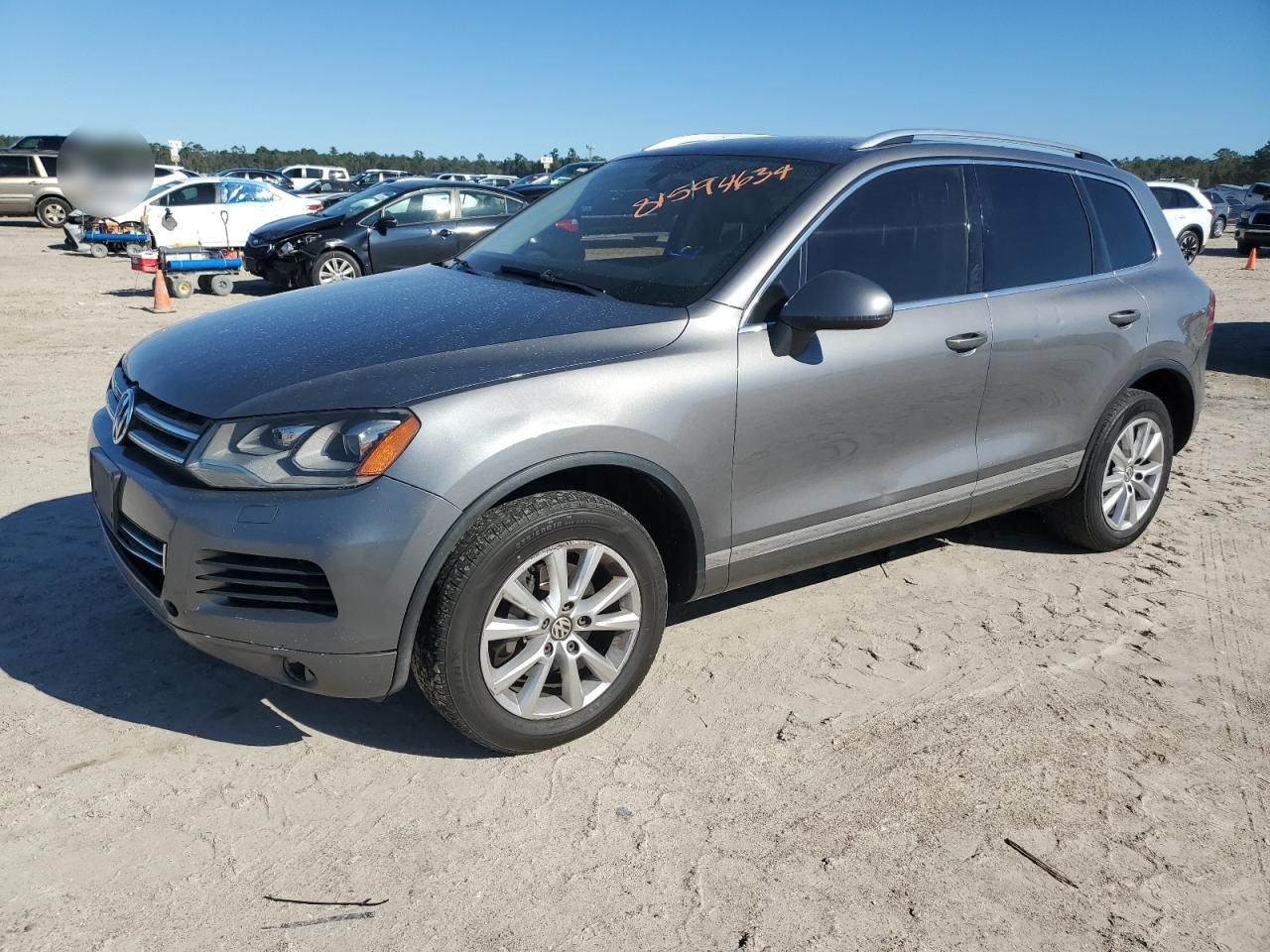 VOLKSWAGEN TOUAREG V6 2014