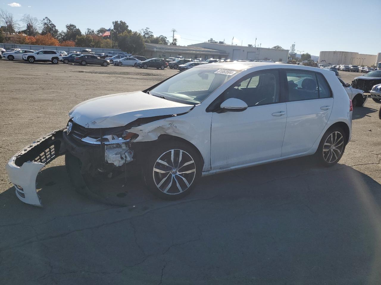 VOLKSWAGEN GOLF 2015
