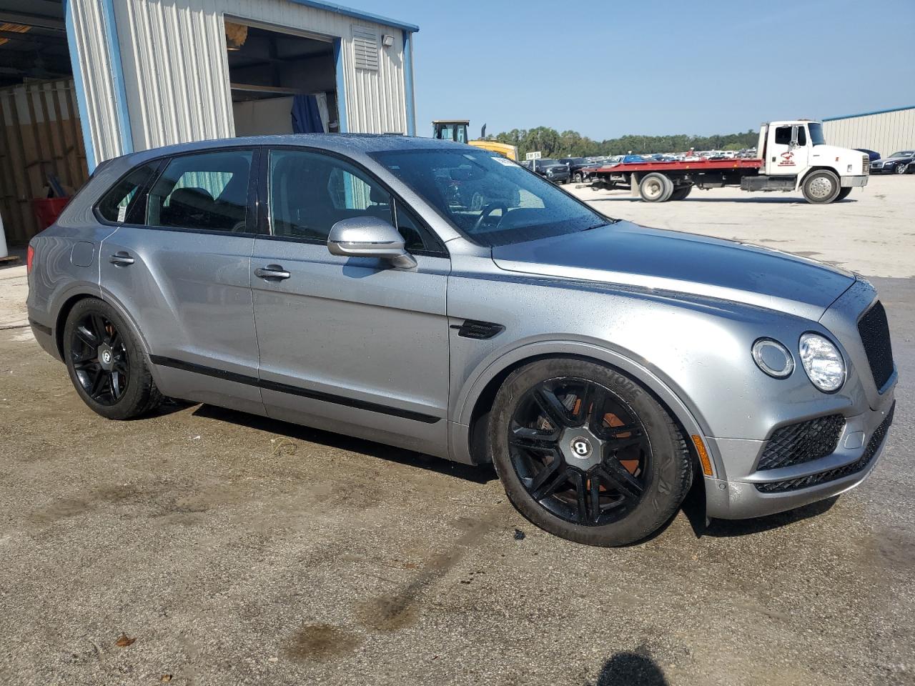 BENTLEY BENTAYGA 2019
