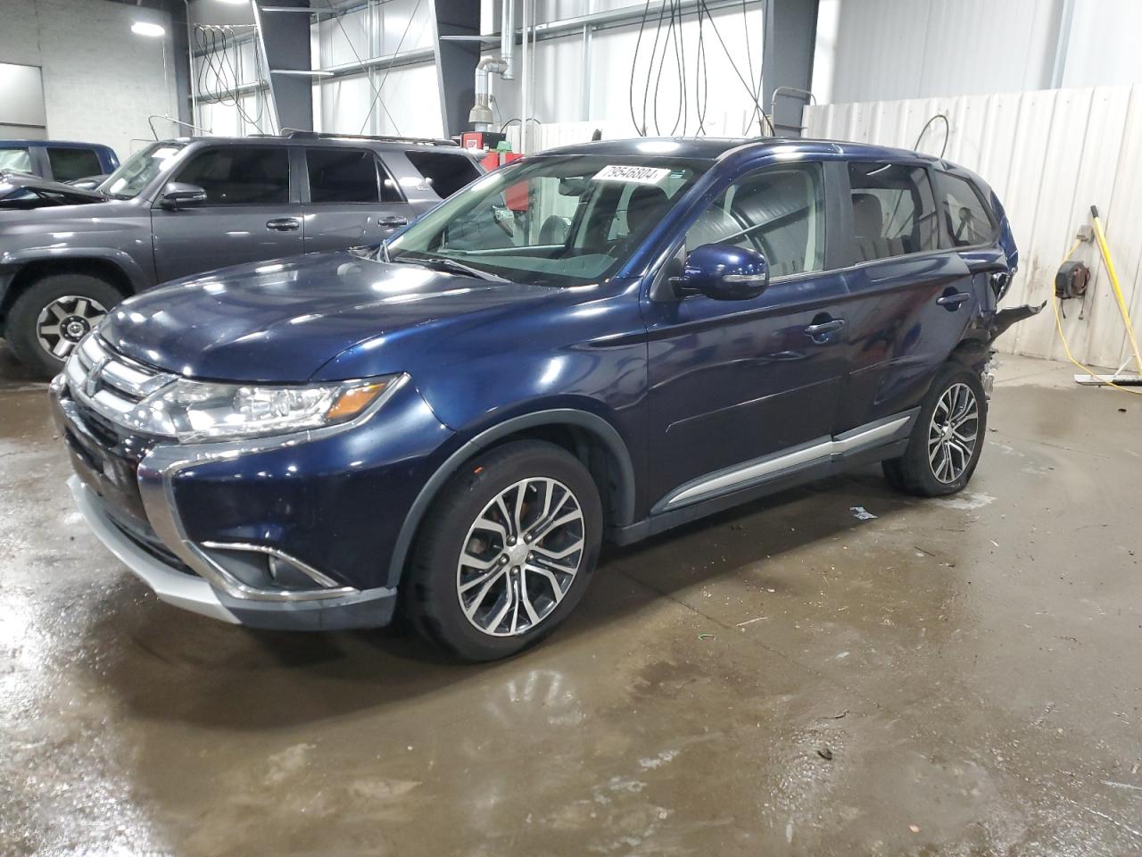 MITSUBISHI OUTLANDER 2017