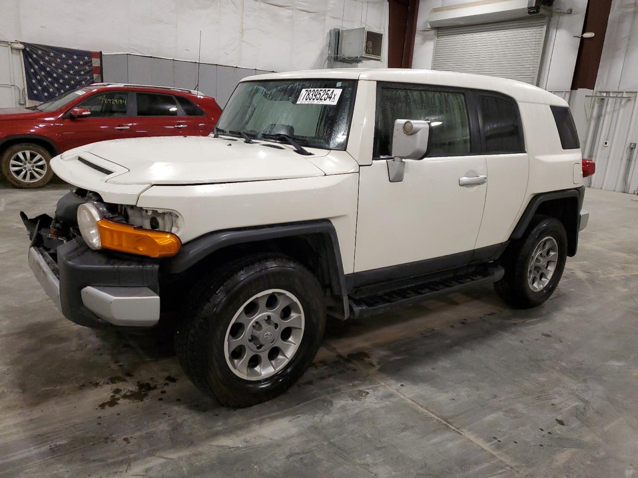 TOYOTA FJ CRUISER 2013