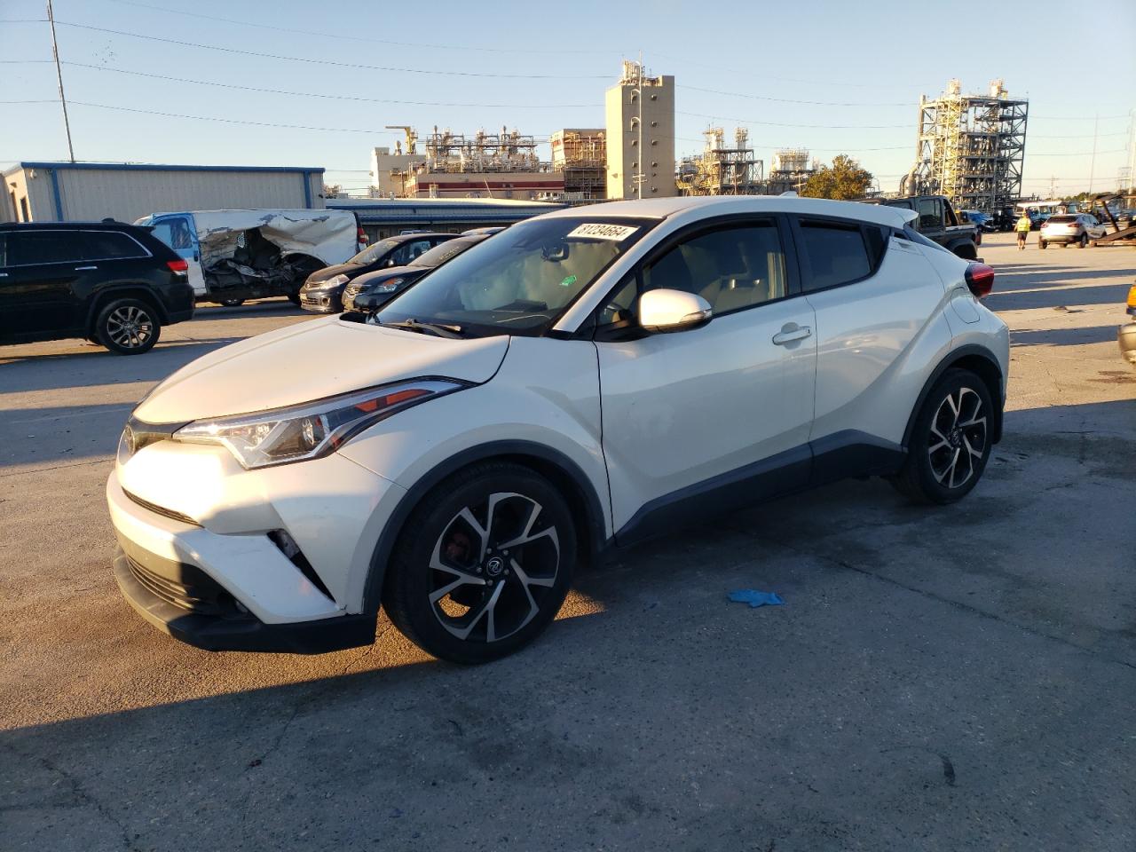 TOYOTA C-HR XLE 2018