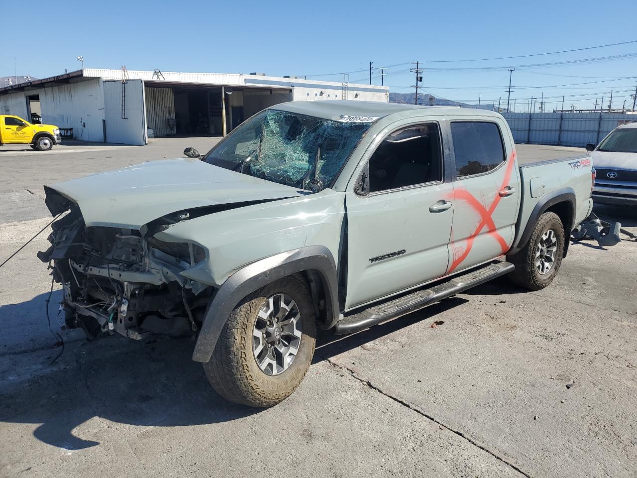 TOYOTA TACOMA DOU 2022