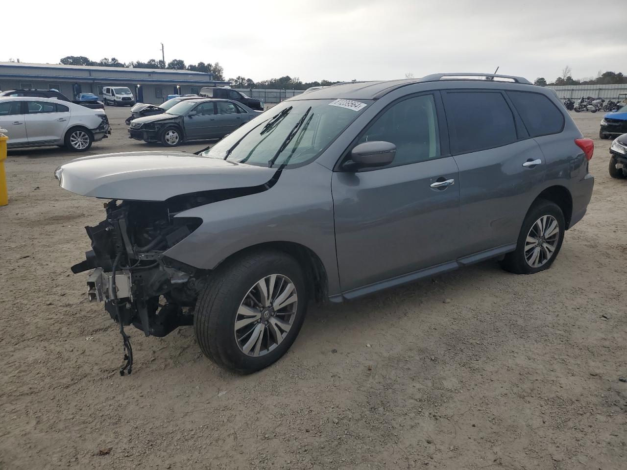 NISSAN PATHFINDER 2018
