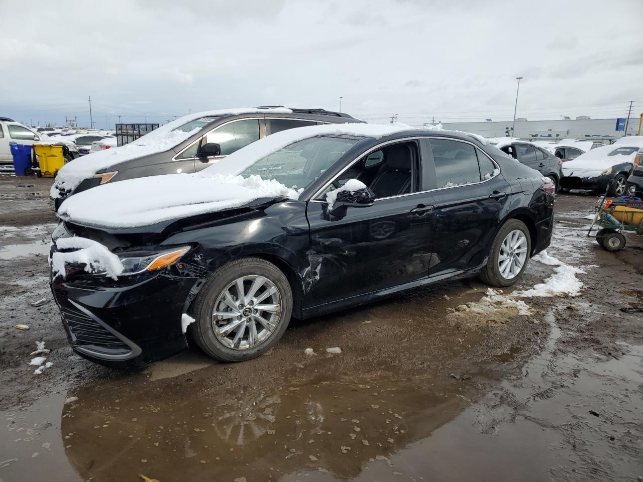 TOYOTA CAMRY LE 2024