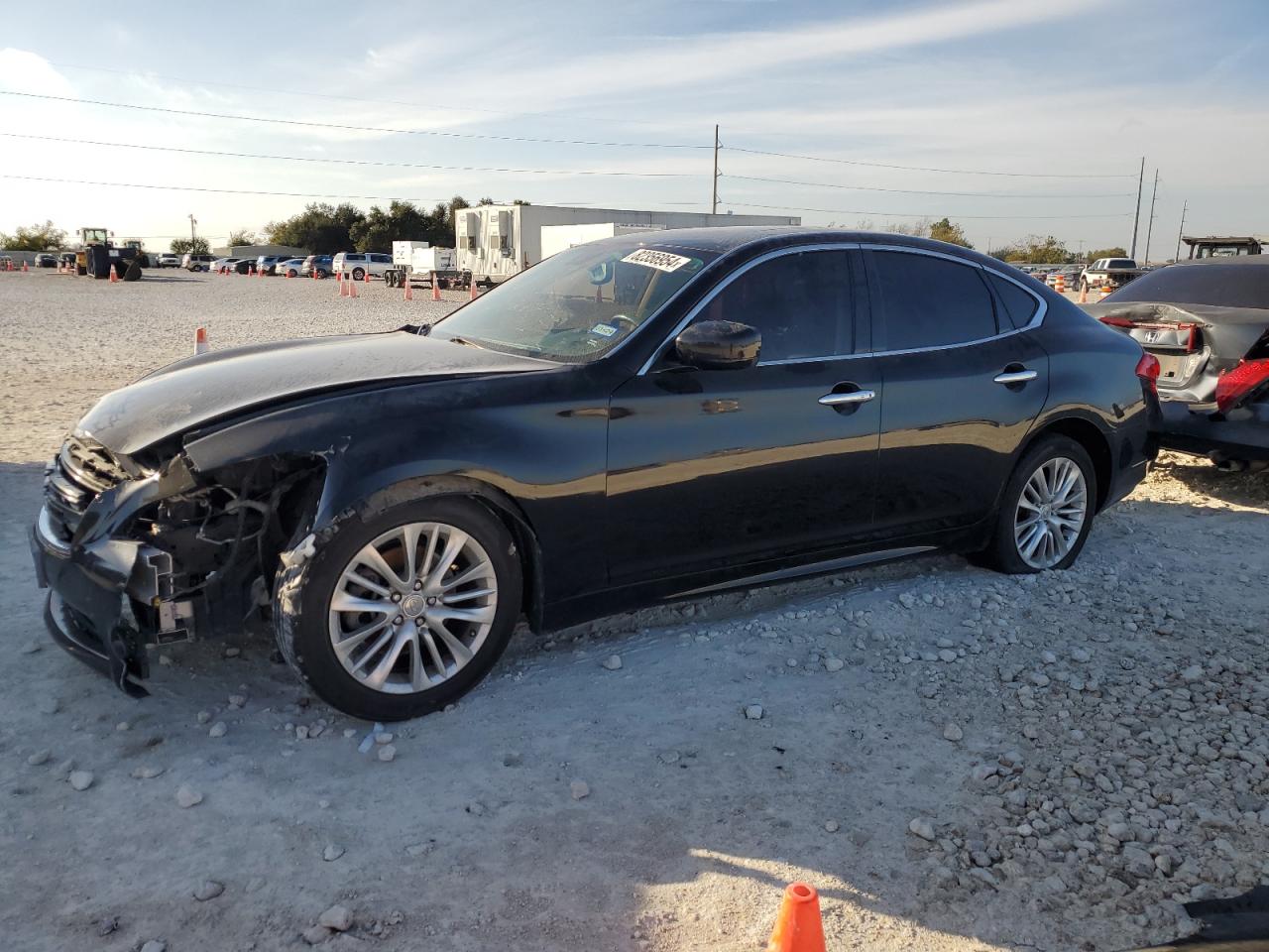 INFINITI M37 2012
