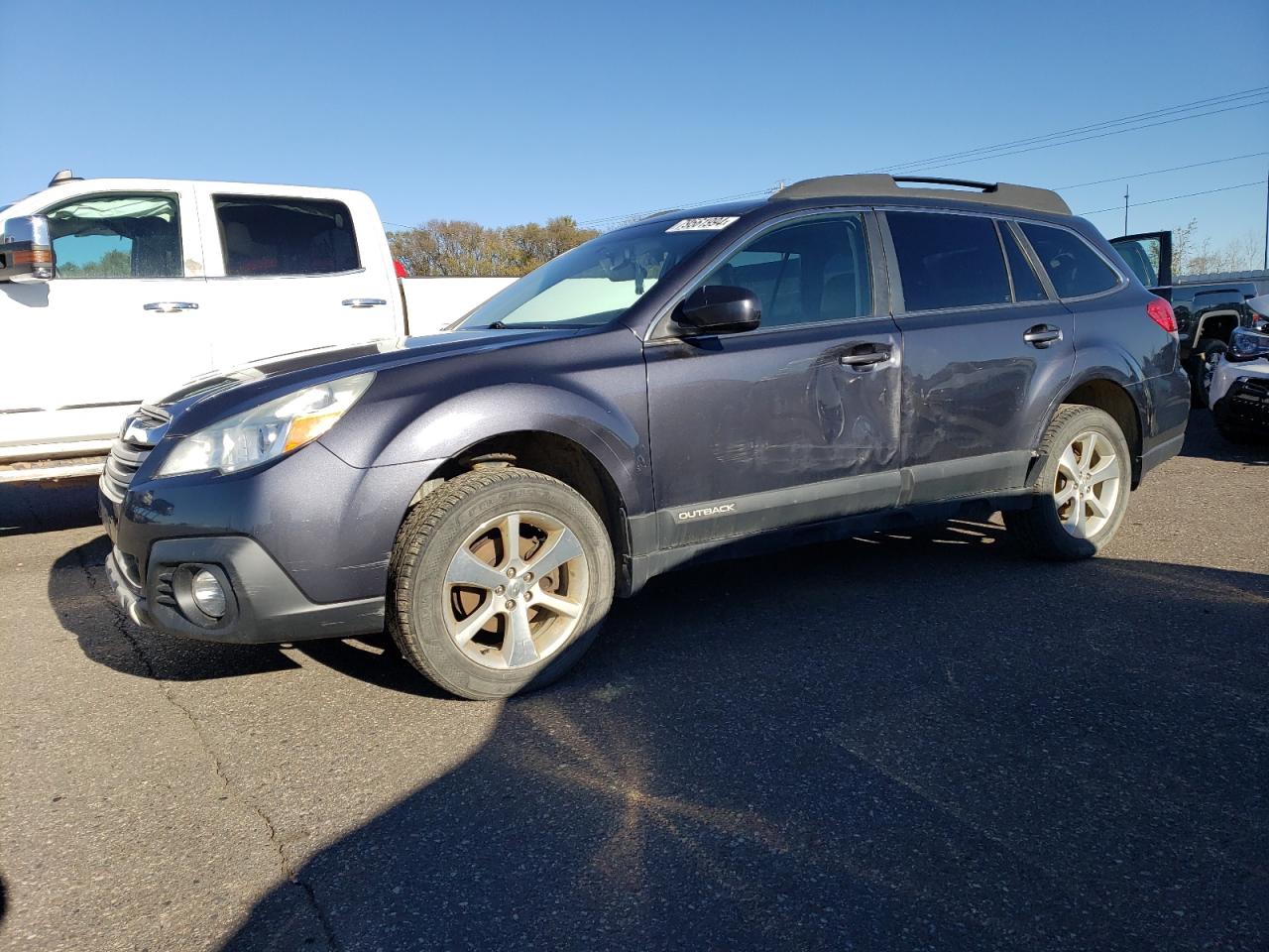 SUBARU OUTBACK 2. 2013