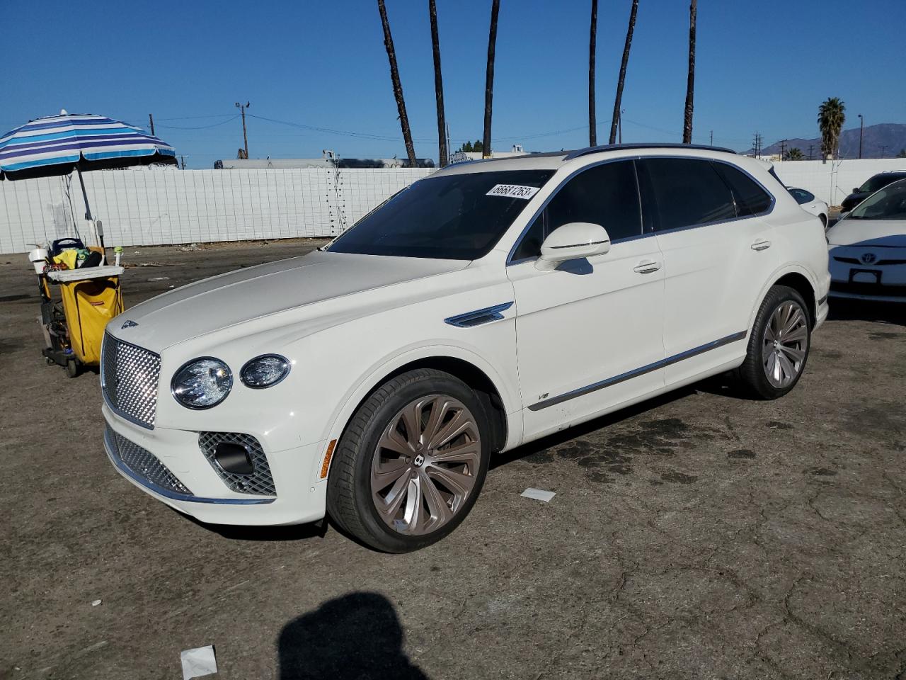 BENTLEY BENTAYGA 2021