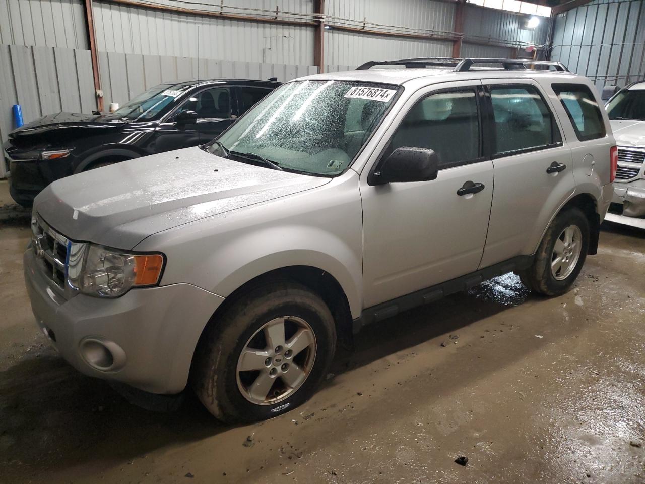 FORD ESCAPE XLS 2010