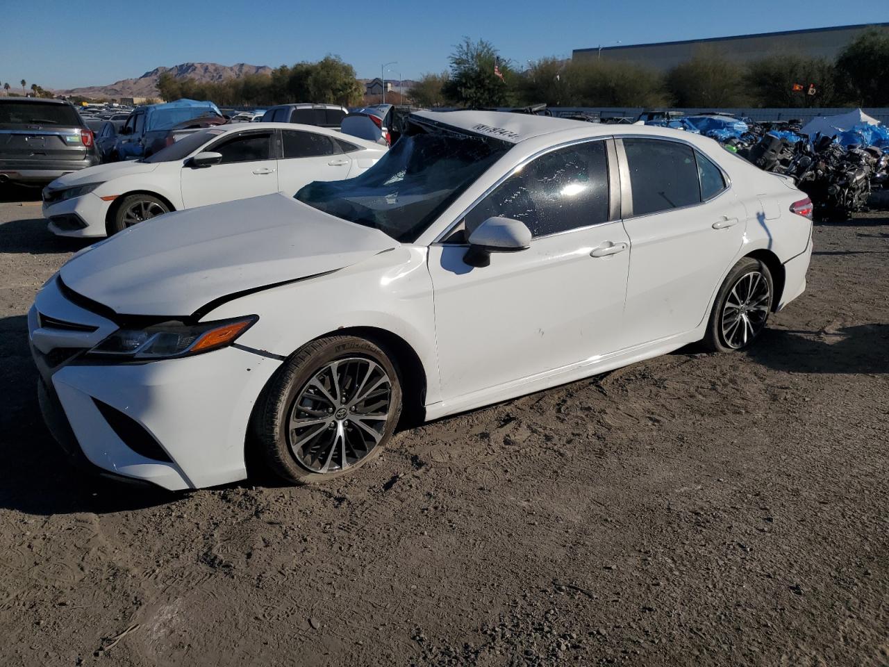 TOYOTA CAMRY SE 2020