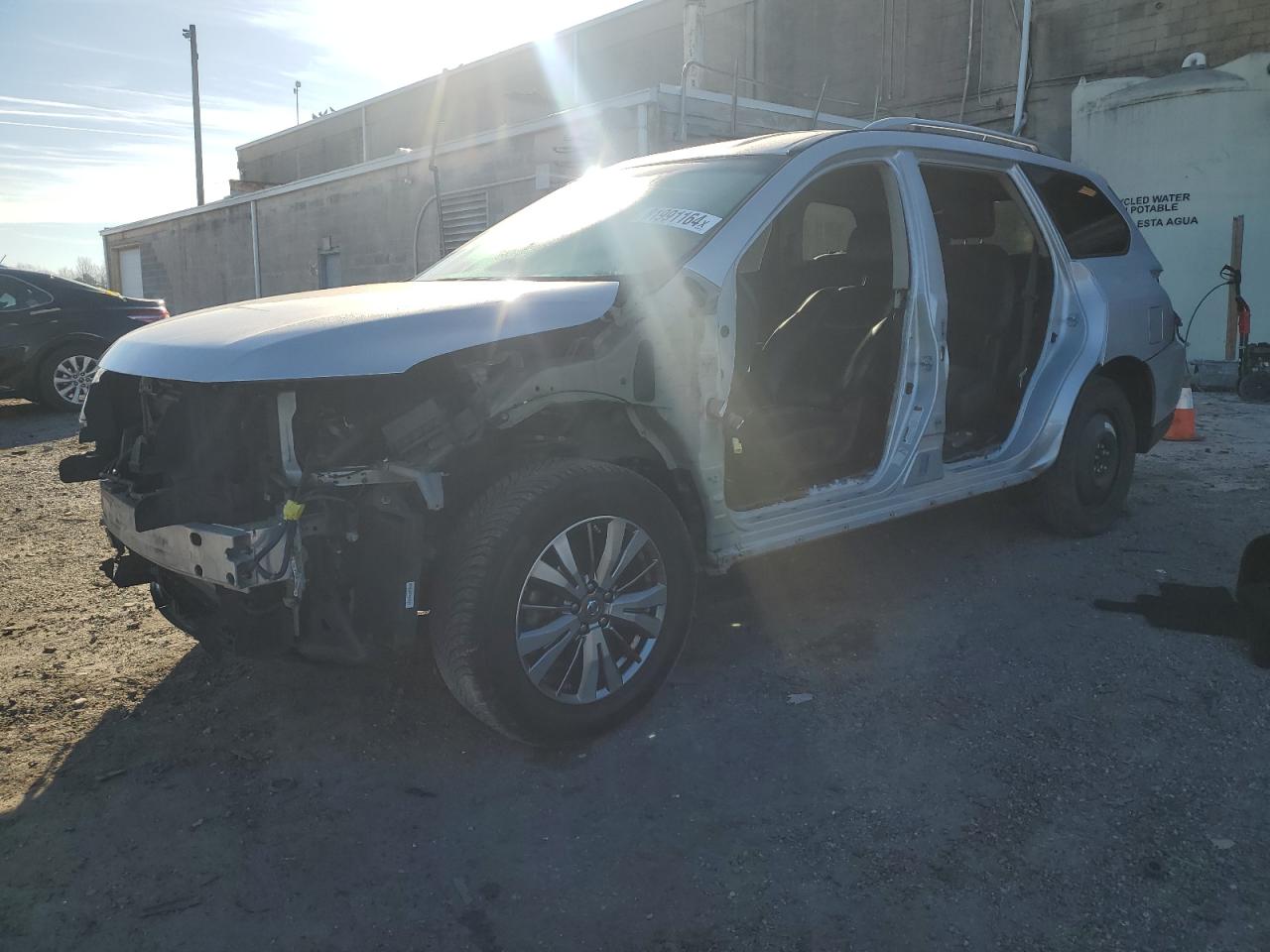 NISSAN PATHFINDER 2018