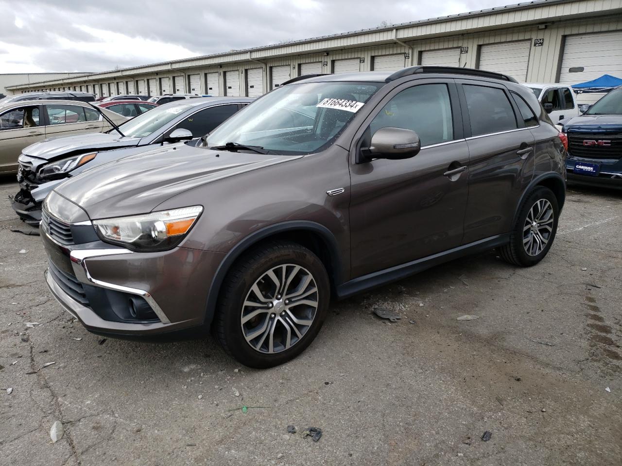 MITSUBISHI OUTLANDER 2016