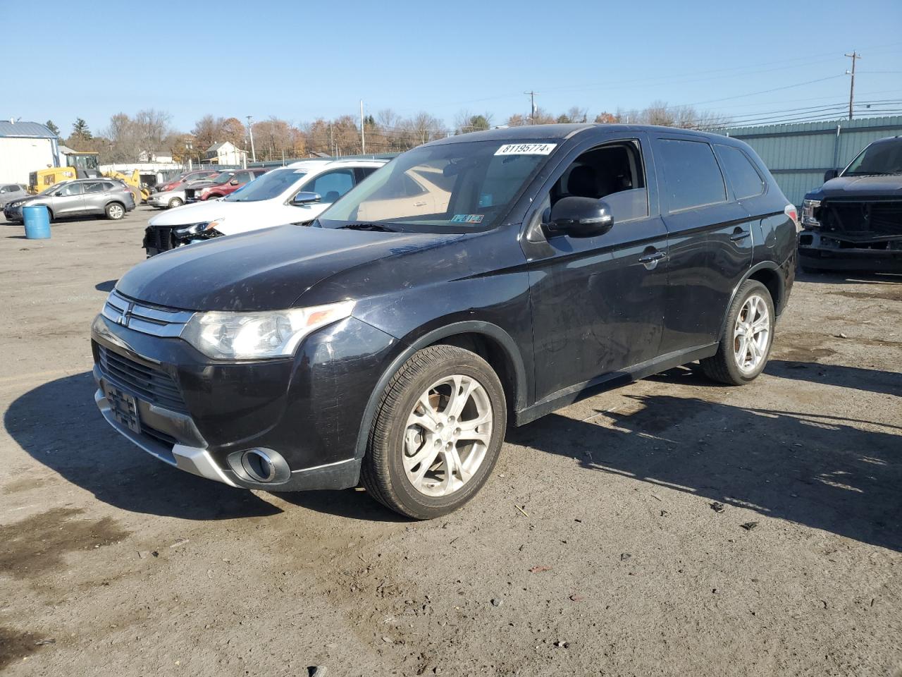 MITSUBISHI OUTLANDER 2015