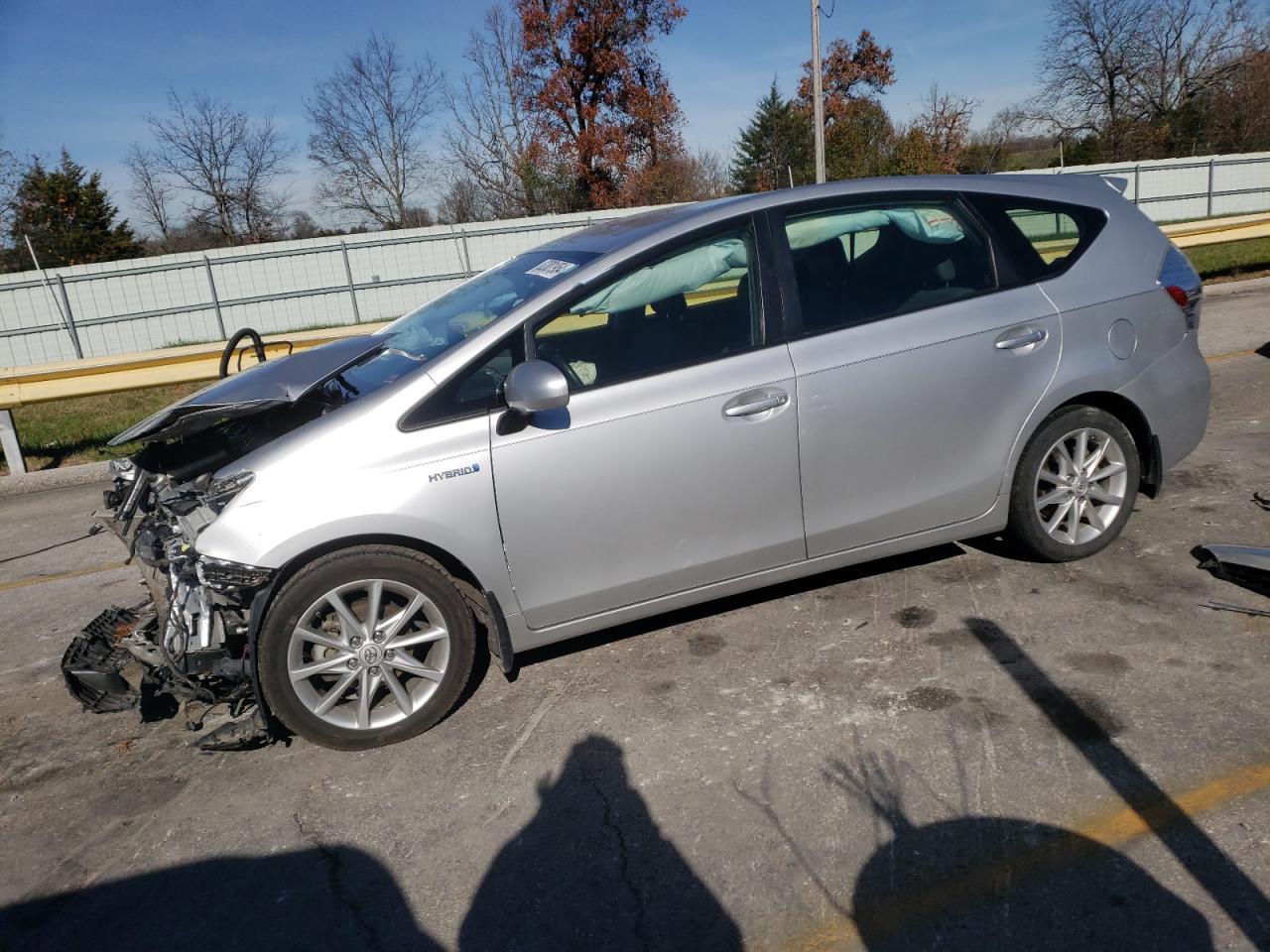 TOYOTA PRIUS V 2014