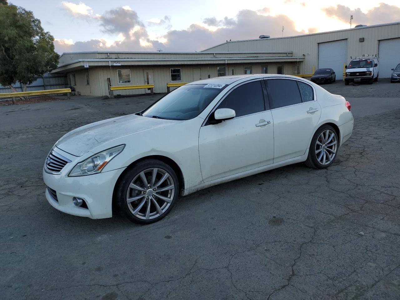 INFINITI G35 2008