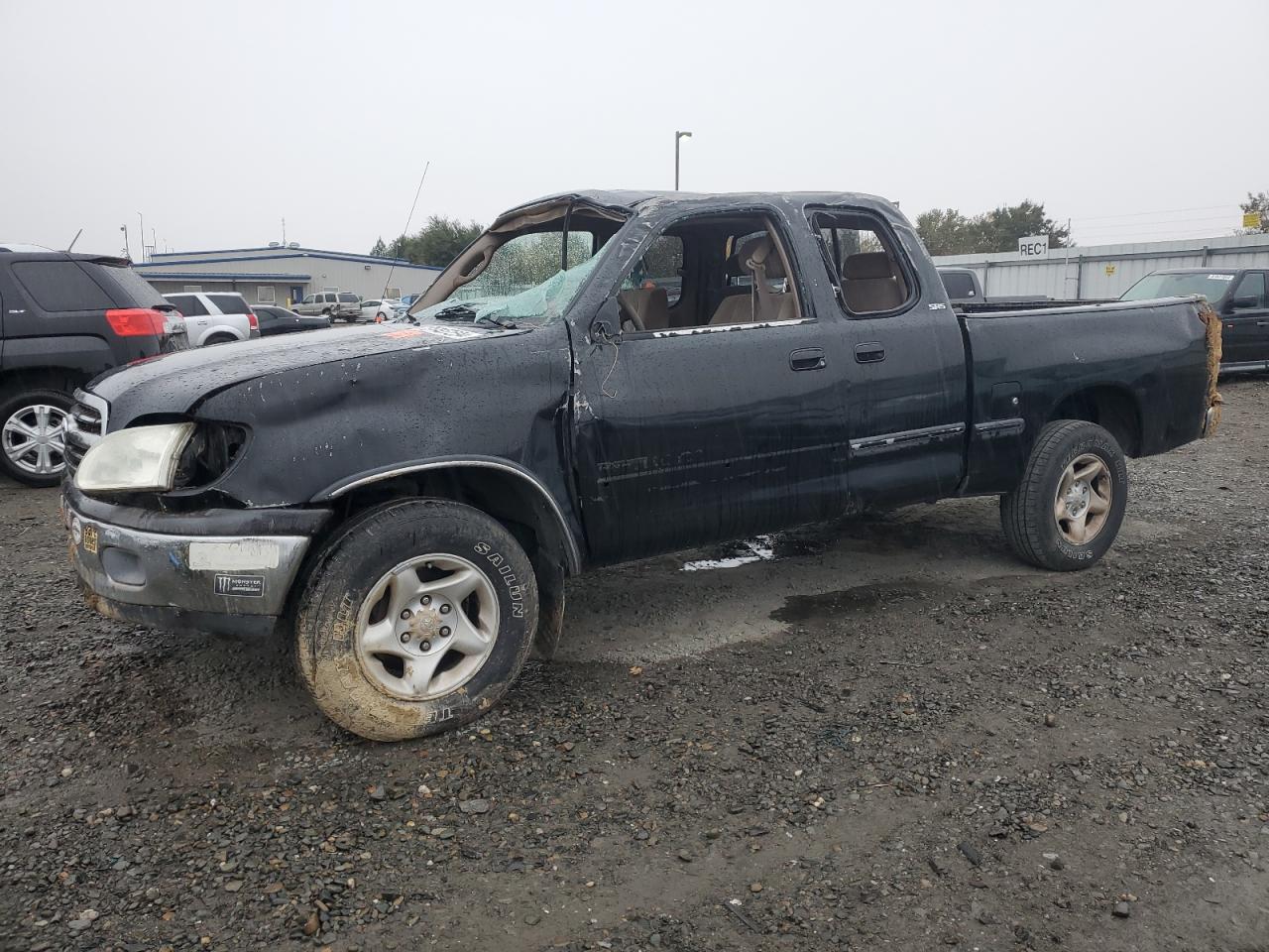 TOYOTA TUNDRA ACC 2002