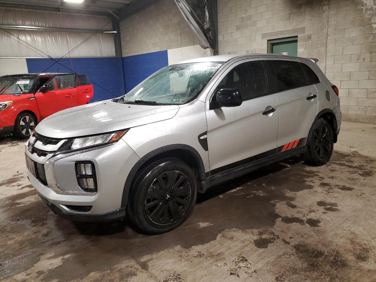 MITSUBISHI OUTLANDER 2020