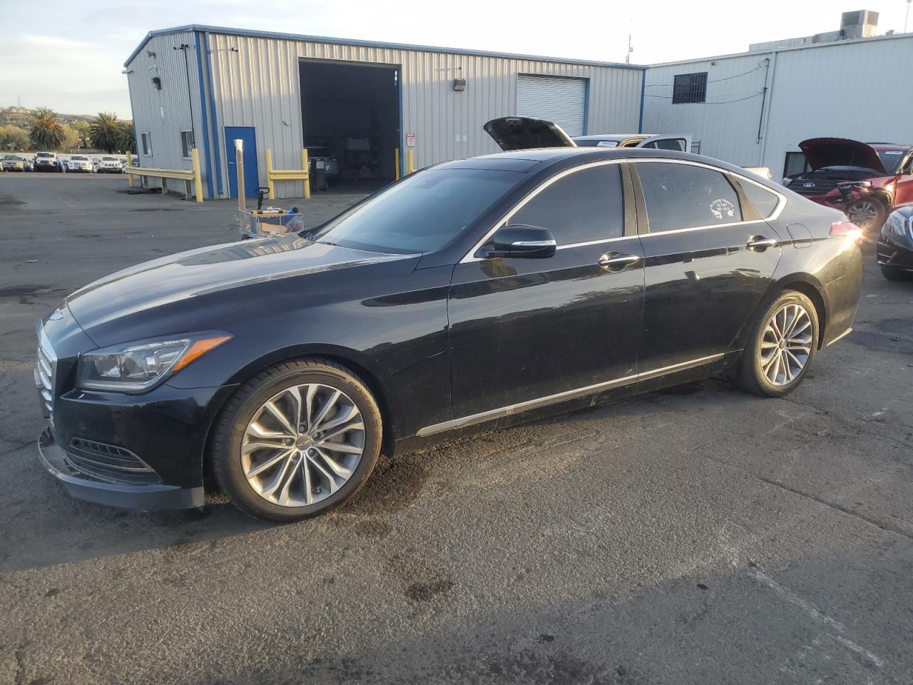 HYUNDAI GENESIS 3. 2015