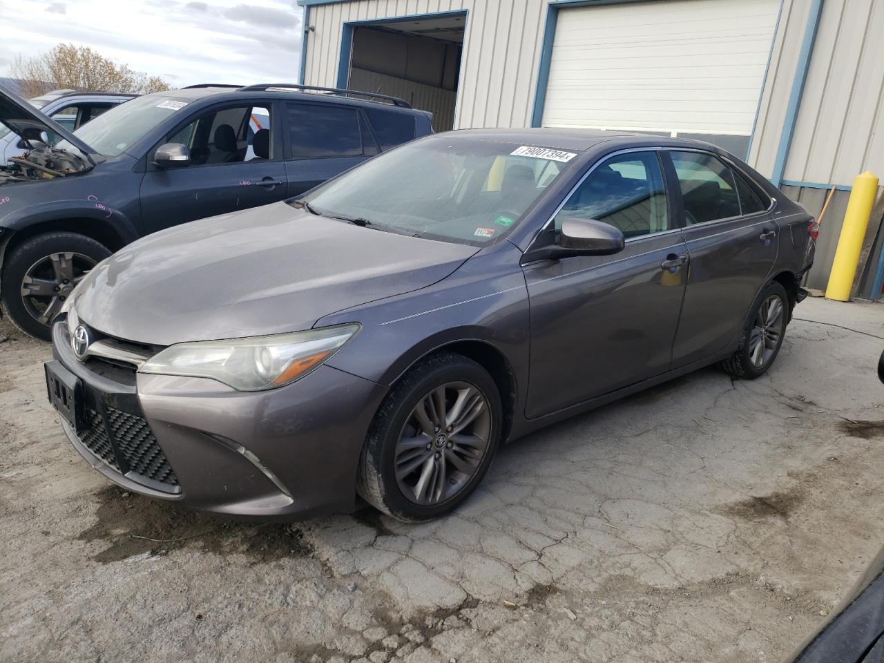 TOYOTA CAMRY LE 2016