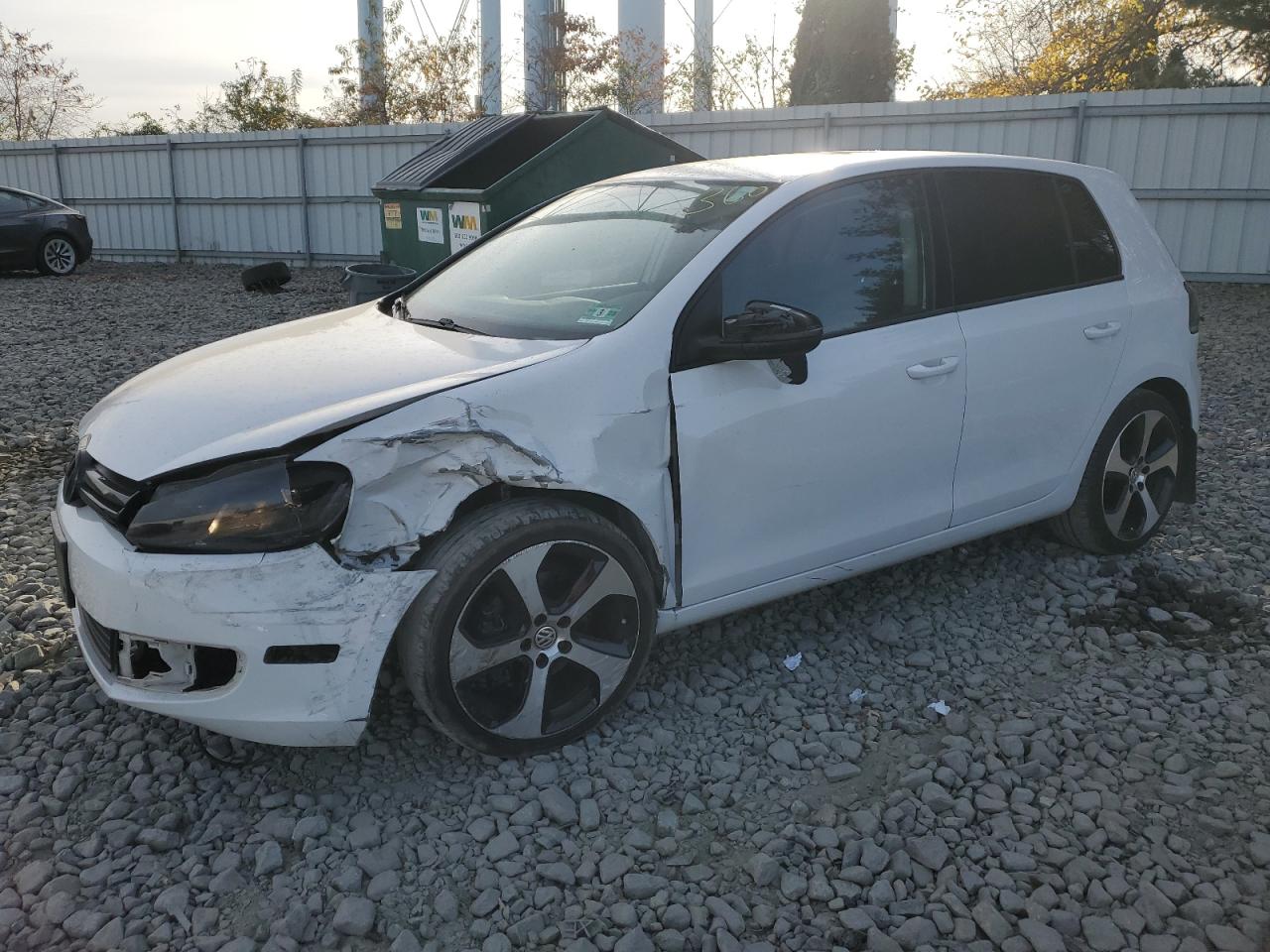 VOLKSWAGEN GOLF 2010