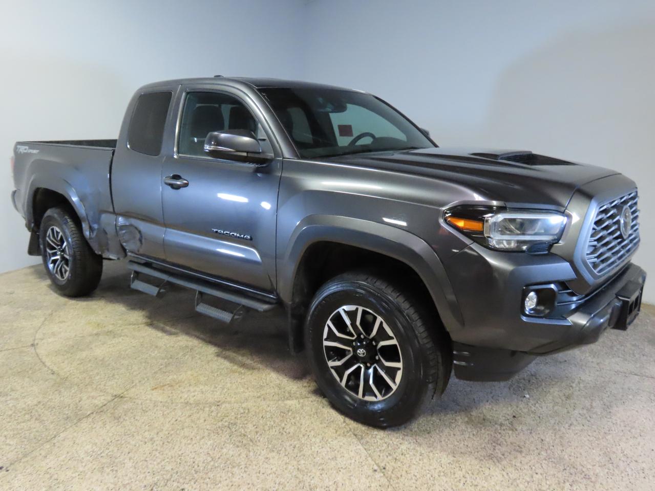 TOYOTA TACOMA ACC 2022