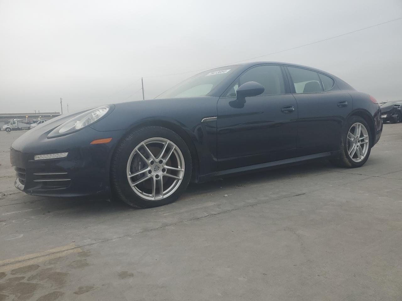 PORSCHE PANAMERA 2 2014