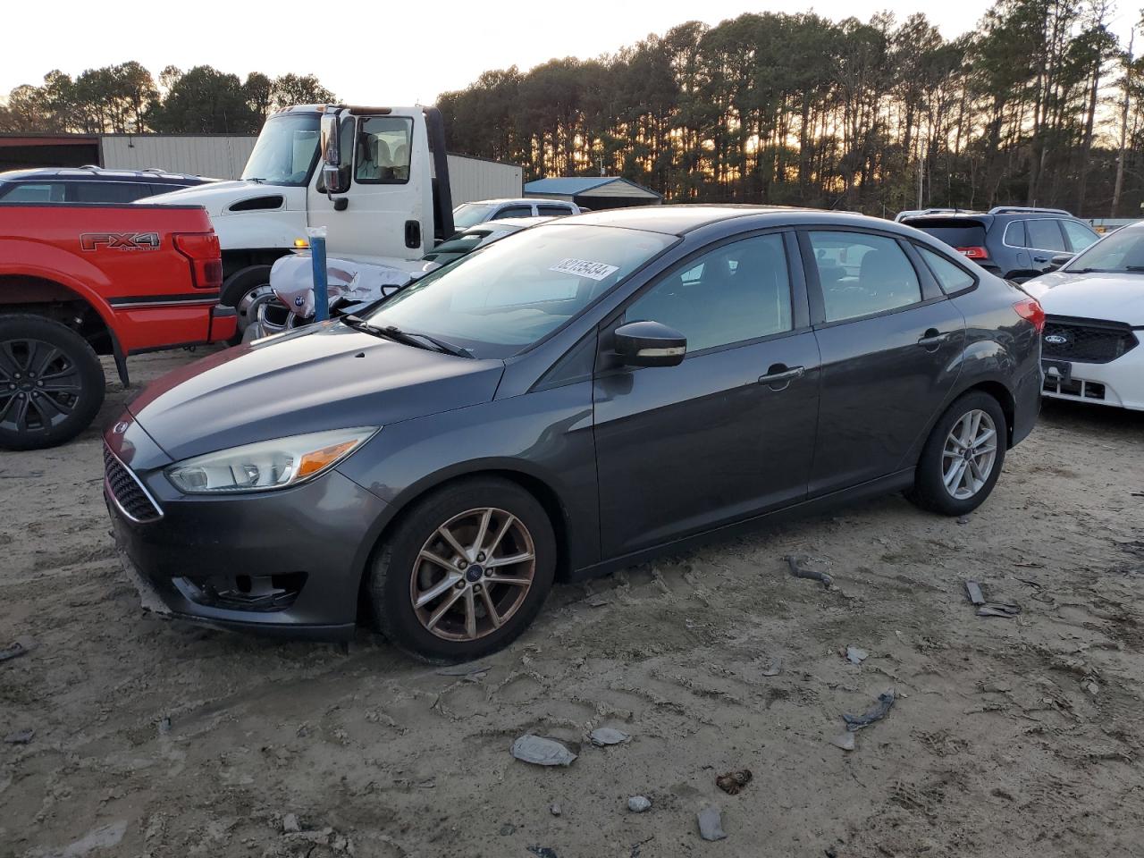 FORD FOCUS SE 2015