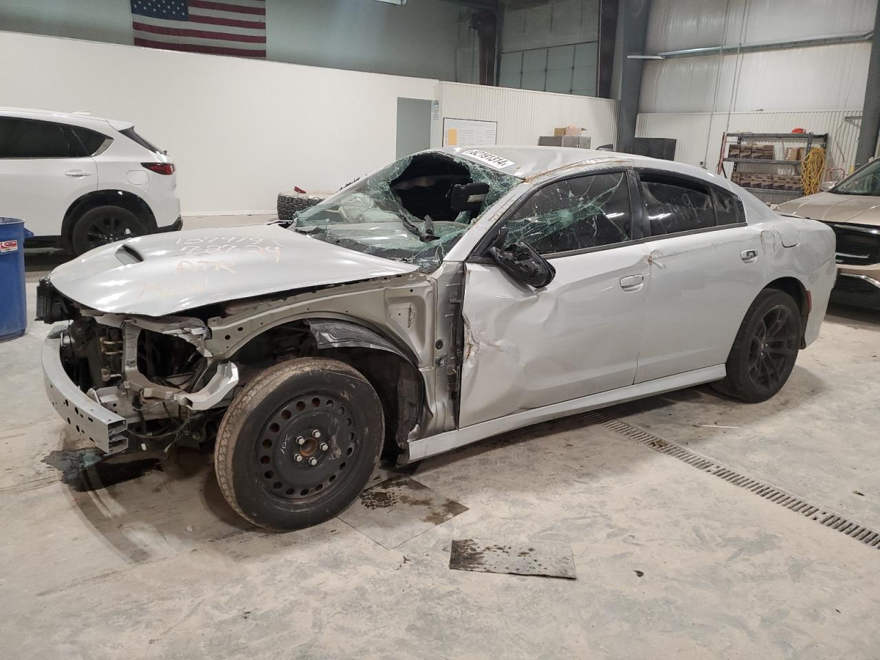 DODGE CHARGER R/ 2020