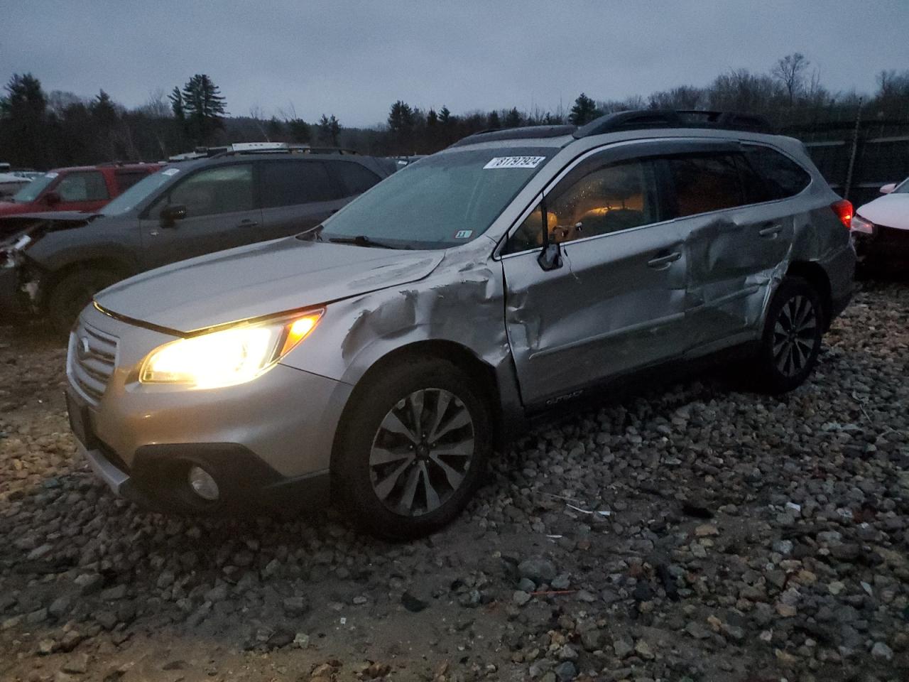 SUBARU OUTBACK 2. 2015