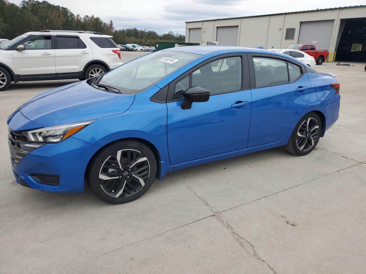 NISSAN VERSA SR 2023