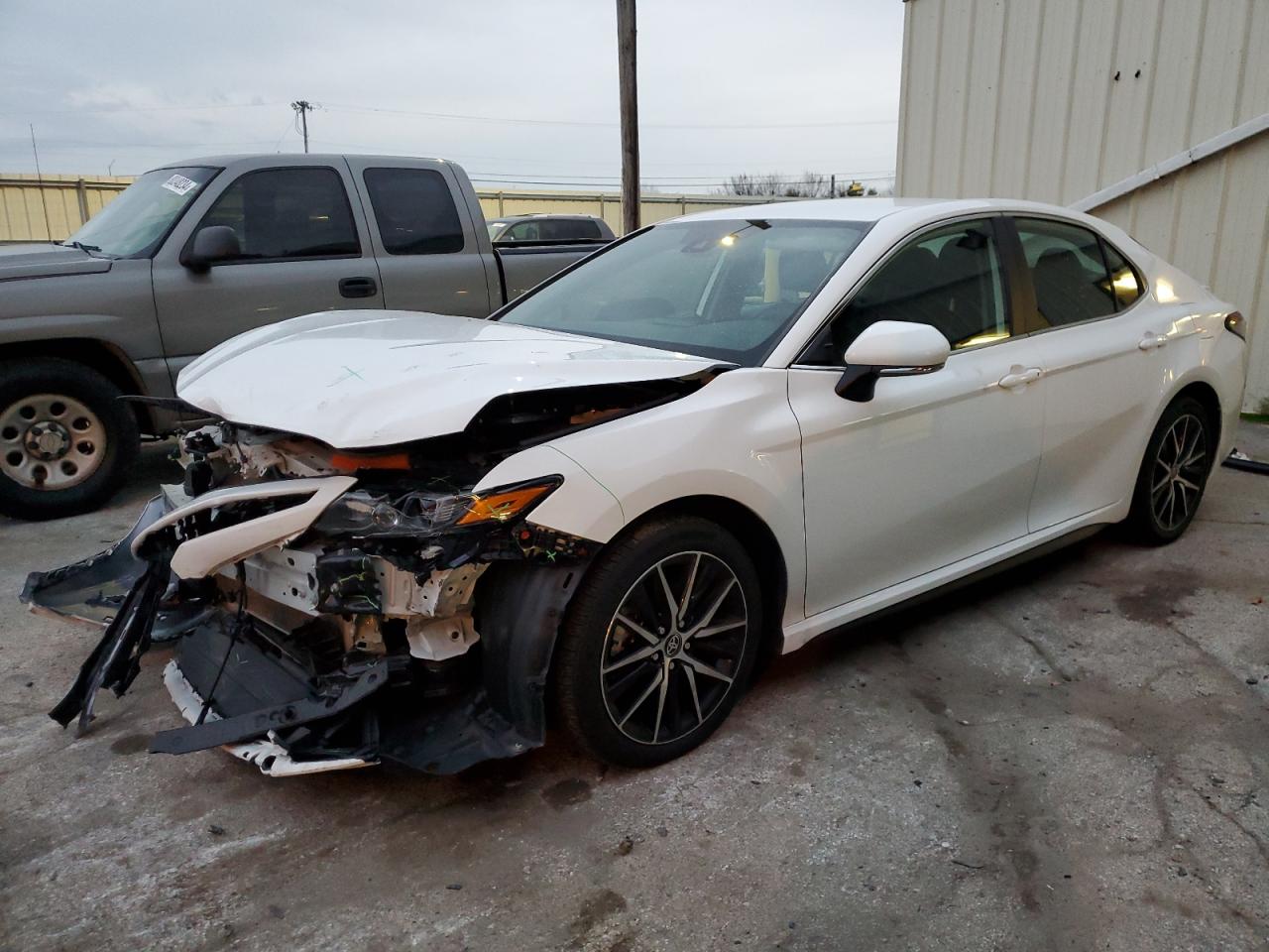 TOYOTA CAMRY SE N 2023