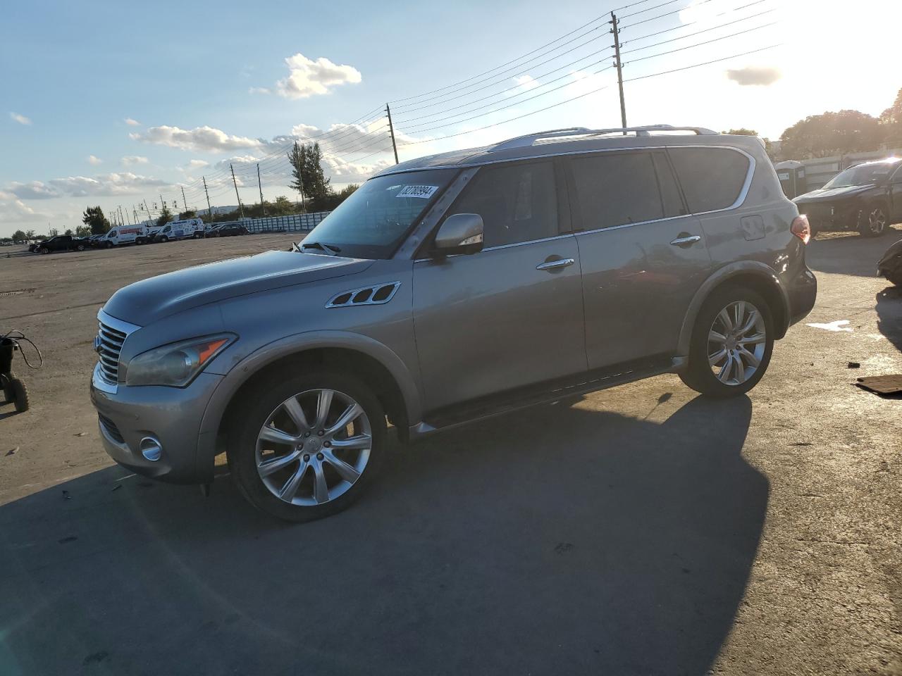 INFINITI QX56 2011