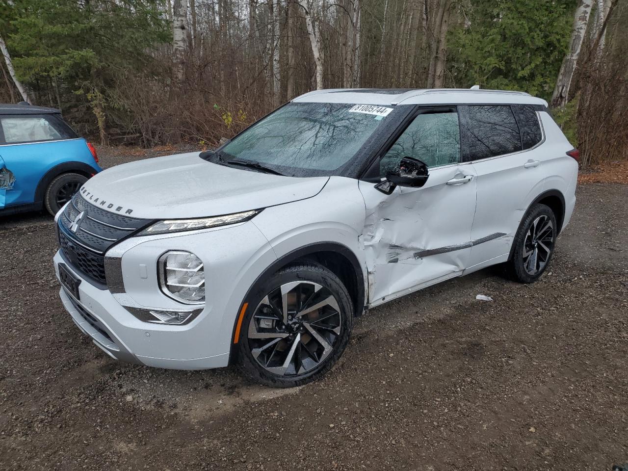 MITSUBISHI OUTLANDER 2023