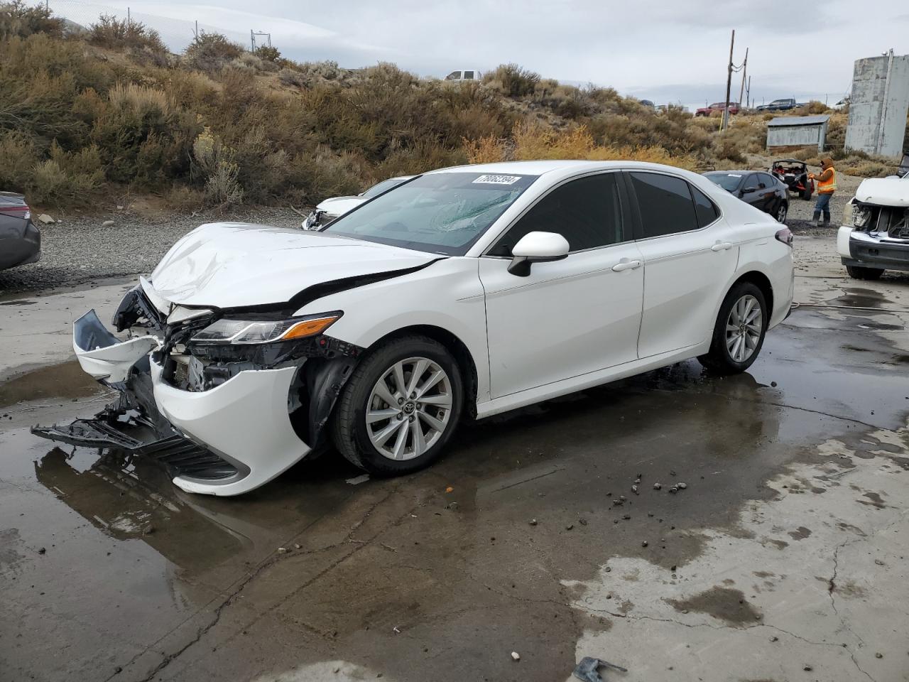 TOYOTA CAMRY LE 2022