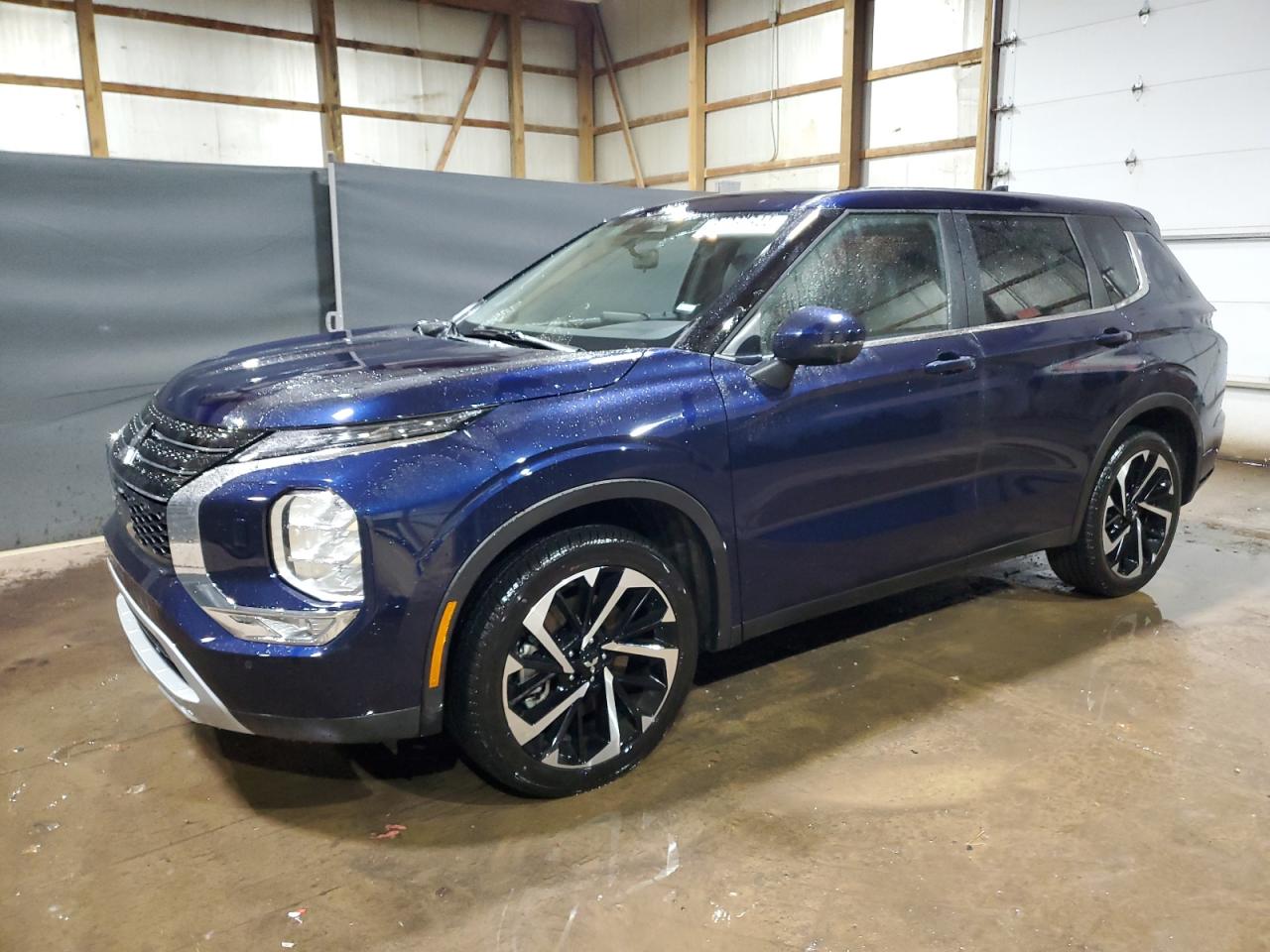 MITSUBISHI OUTLANDER 2024