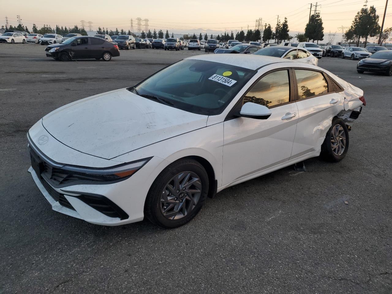 HYUNDAI ELANTRA BL 2024