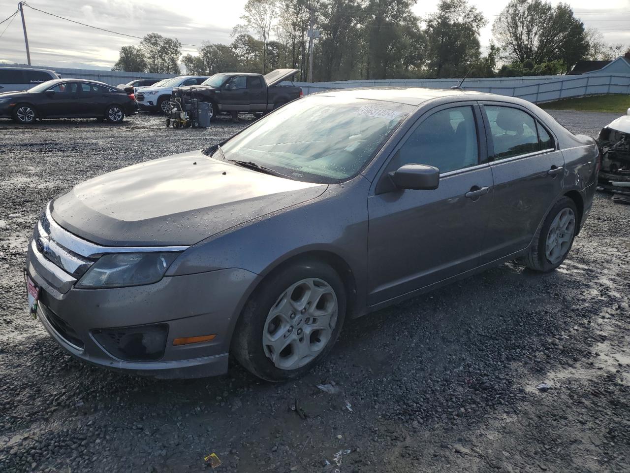 FORD FUSION SE 2011