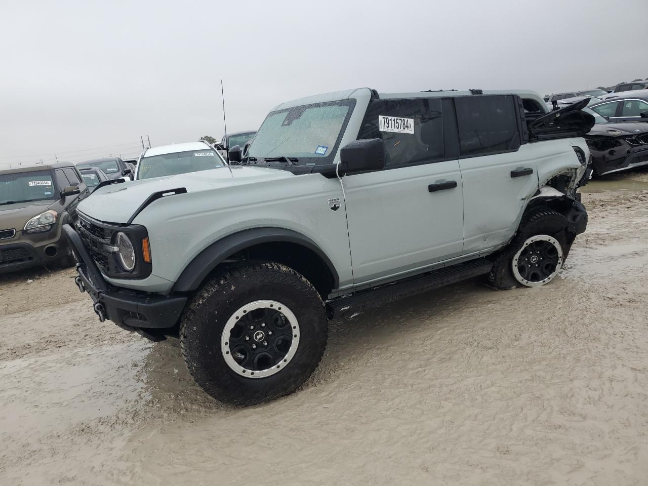 FORD BRONCO BAS 2023
