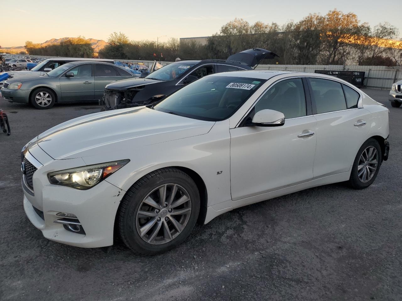 INFINITI Q50 BASE 2014