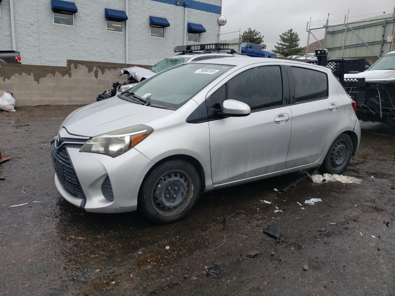 TOYOTA YARIS 2015