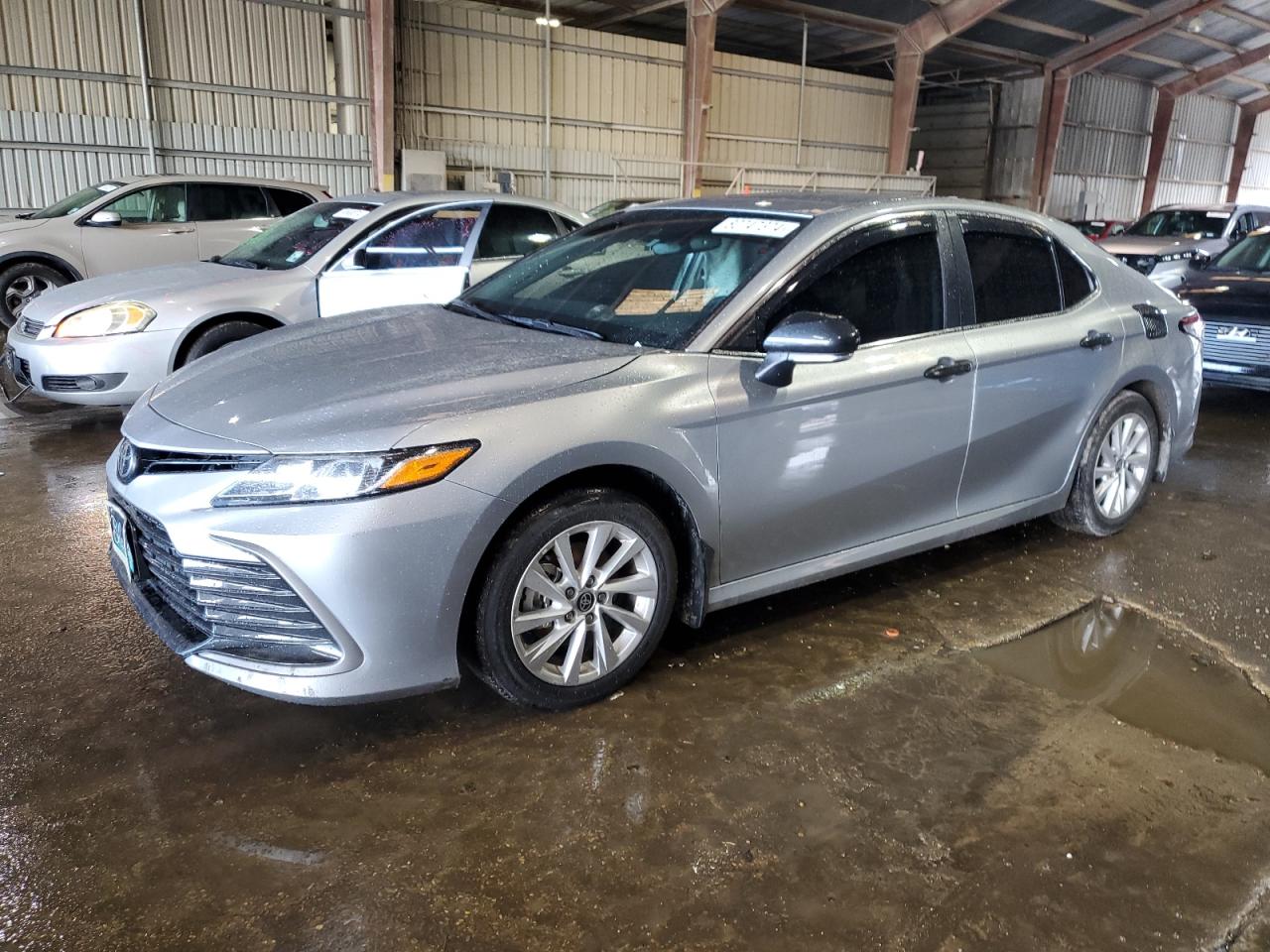 TOYOTA CAMRY LE 2024