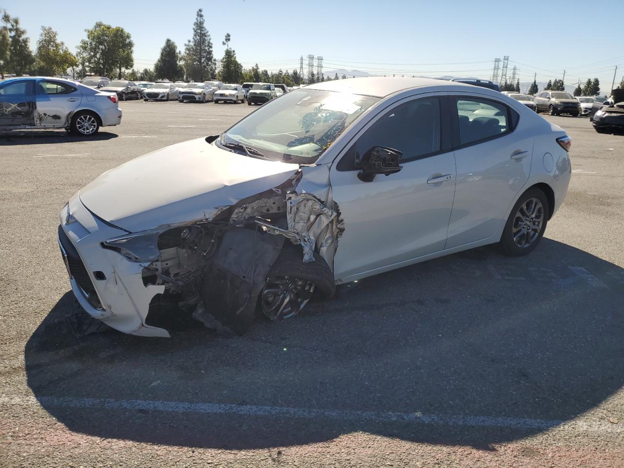 TOYOTA YARIS L 2019